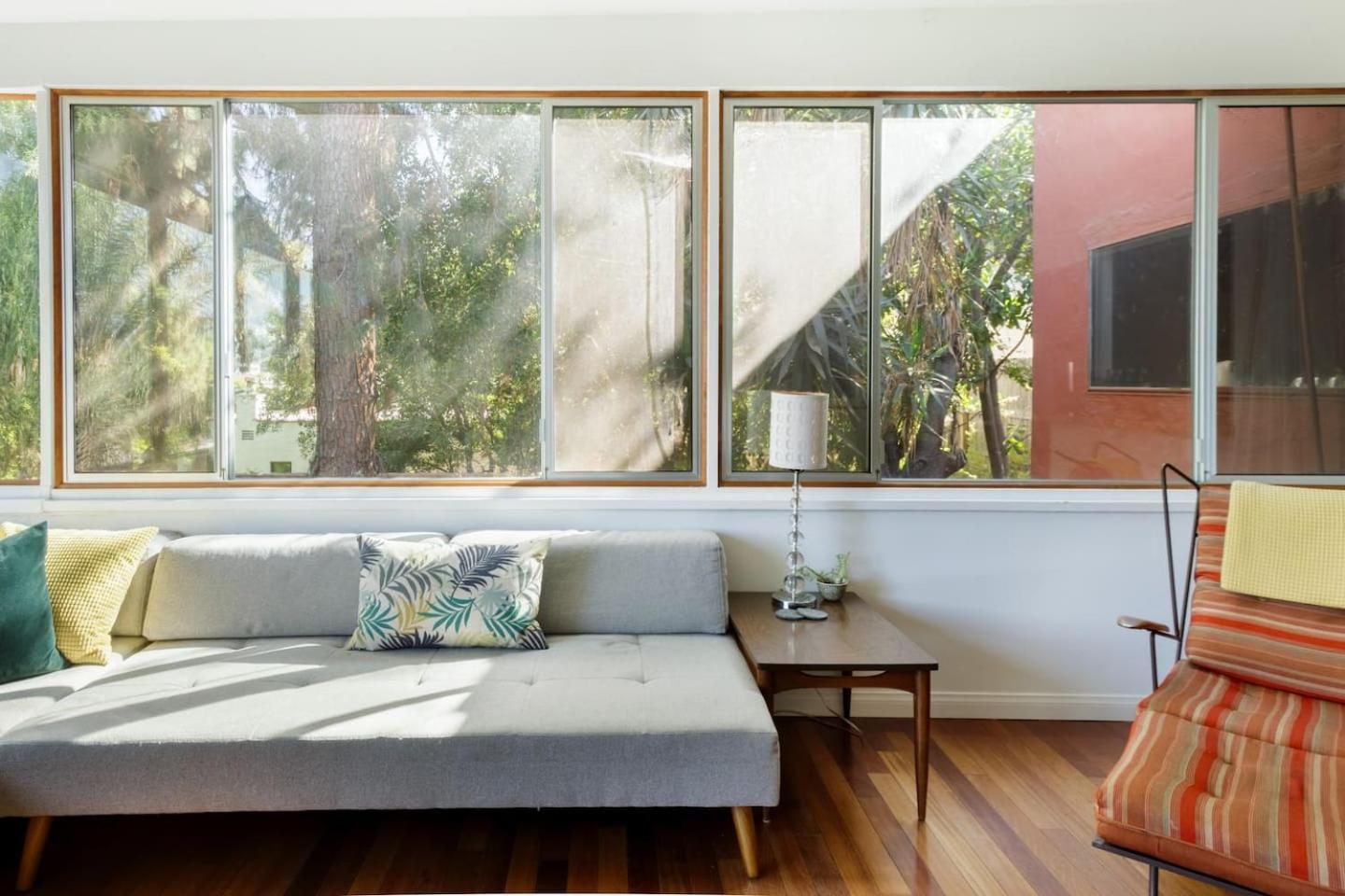 Silver Mid-century Nestled In The Treetops Vakantiehuis Los Angeles